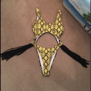 Swimsuit NWOT Sz Small